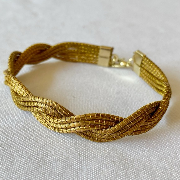 Rare Golden Grass Bracelet - Picture 2 of 3